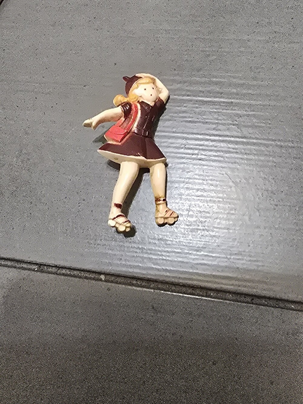1940s Brownie Girl Scout On Roller Skates, Rare Piece
